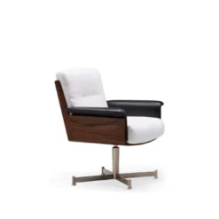 DAIKI studio chair